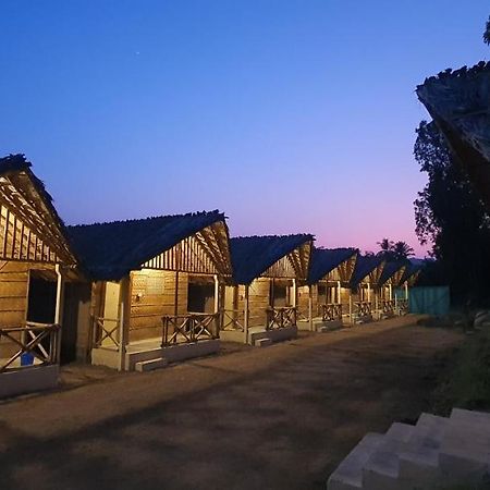 Lazy Panda Hotel Hampi Eksteriør billede